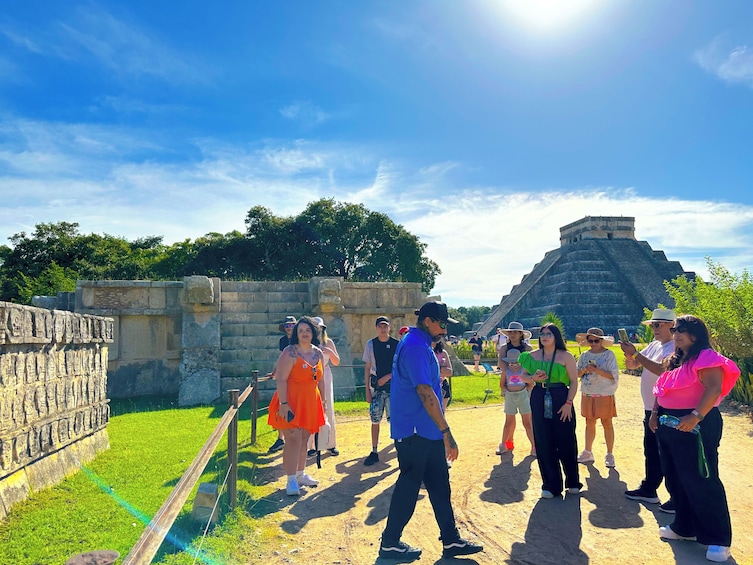Chichen Itza, Cenote, Buffet Lunch & Tequila Tasting from Merida