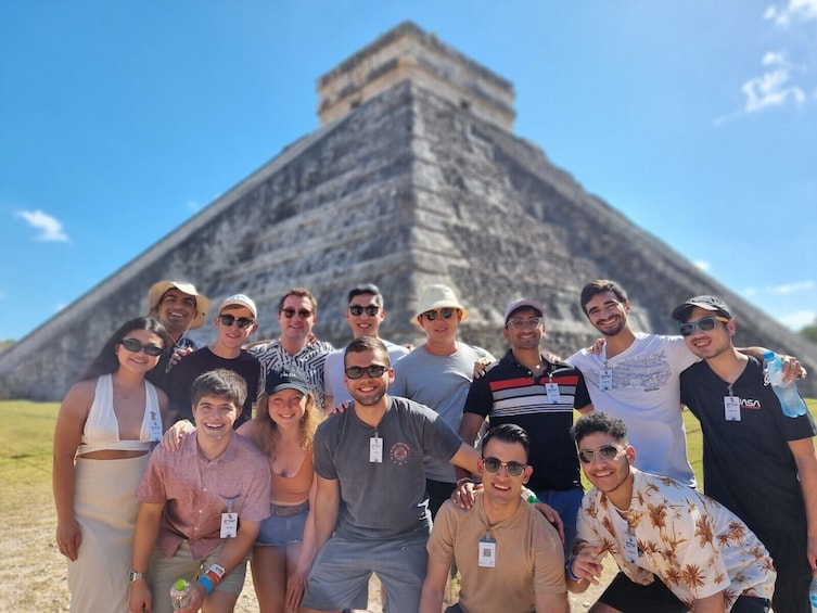 Chichén Itzá, Cenote, Buffet lunch & Tequila Tasting from Mérida