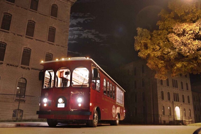 Kingston: Ghosts and Mysteries Trolley Tour