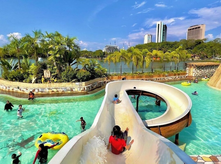 Wet World Water Park Shah Alam