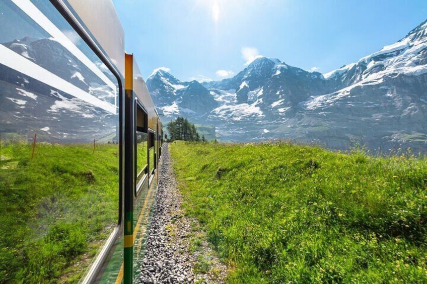 cogwheel train to Kleine Scheidegg