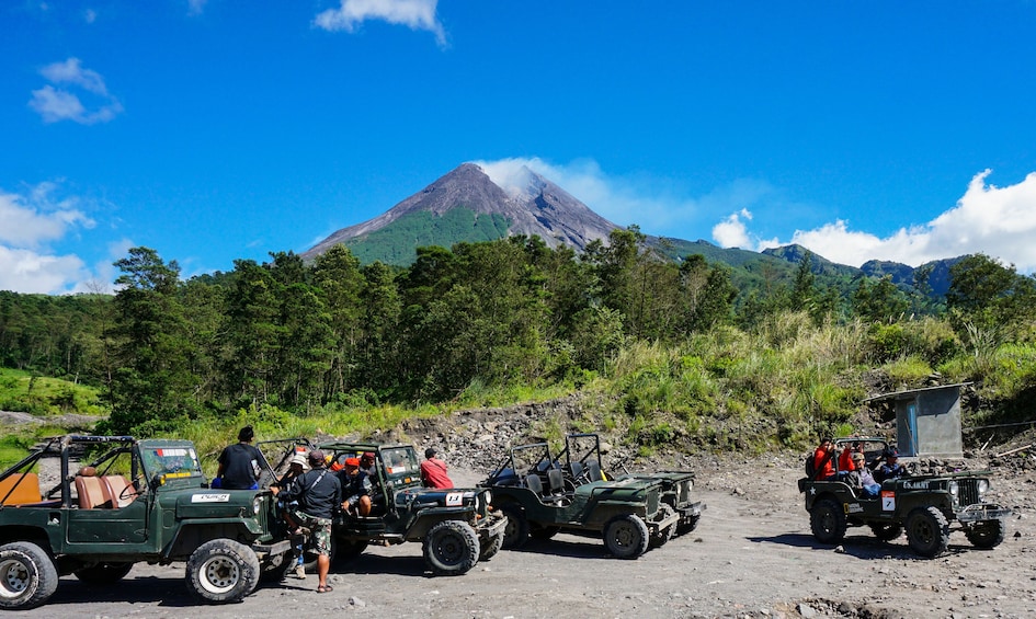 Jeep Merapi Lava Tour by MGM Adventure