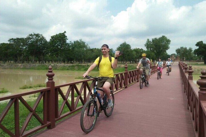 Full Day Cycling tour to Sukhothai Historical Park 