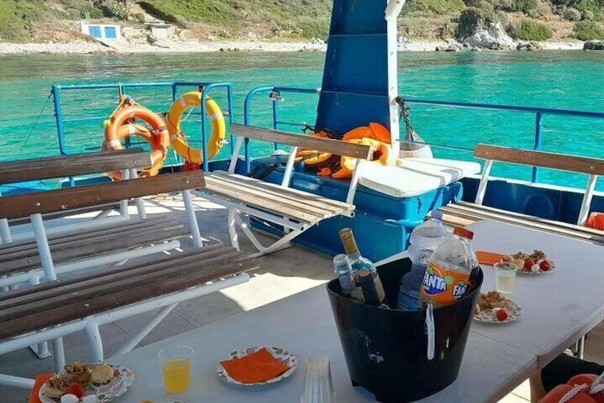 Aperitiv and snacks at Capo Vaticano