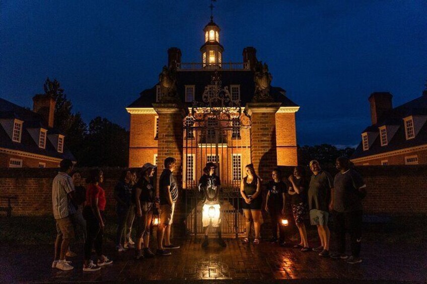 Join us on our Ultimate Late-Night Ghost Tour of Gettysburg...if you dare!