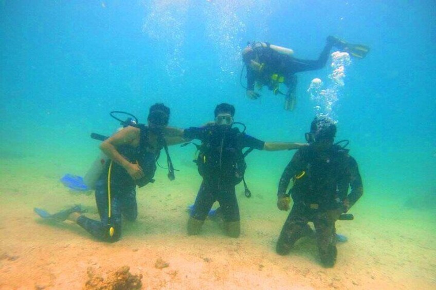Pleasure Scuba Diving in Fujairah for Certified Diver 