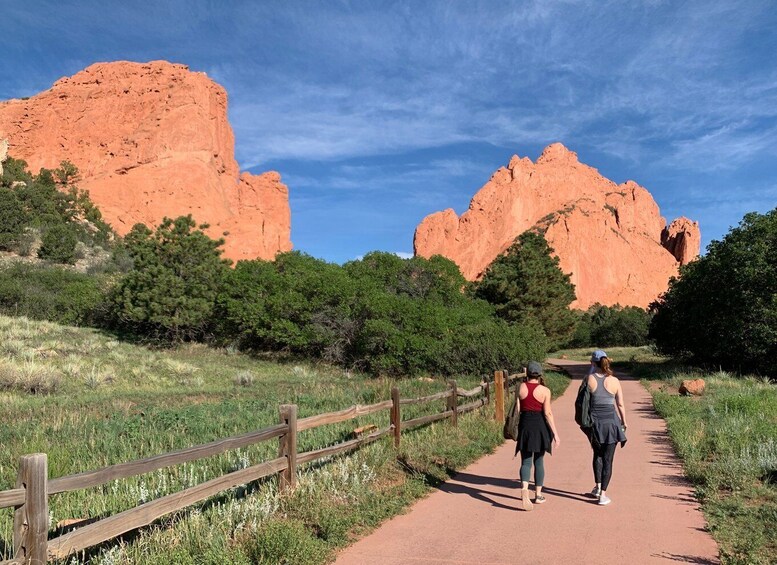 Picture 1 for Activity Colorado Springs: Garden of The Gods Classic Hiking Tour