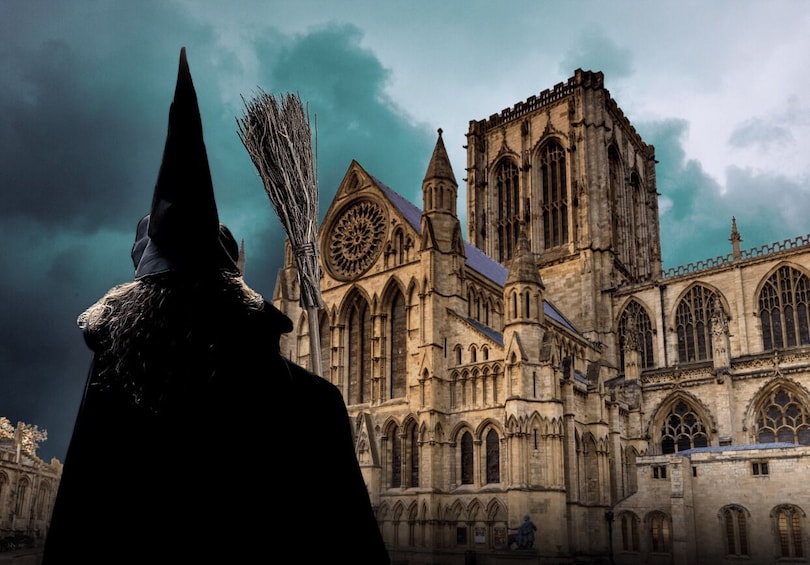 York: Witches and History Old Town Walking Tour