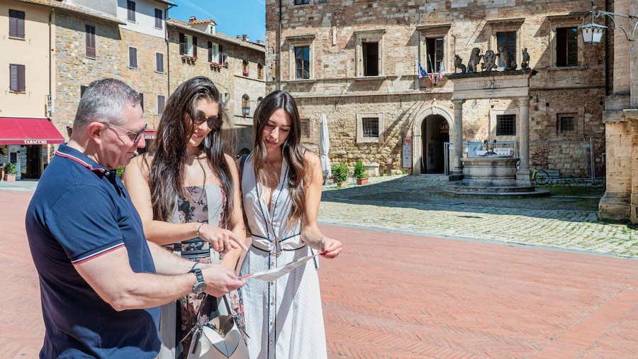 Gubbio: Private Walking Tour and Food tasting