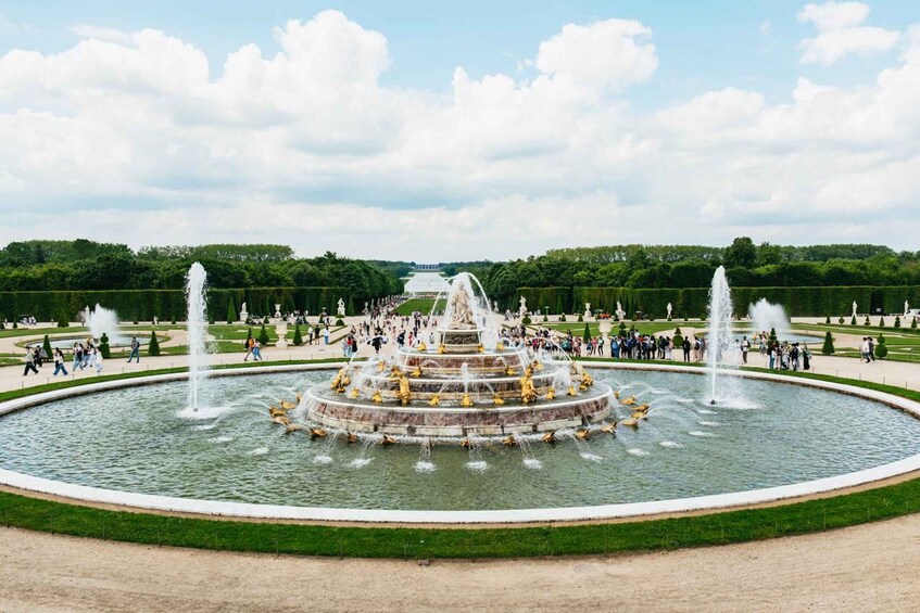 Picture 9 for Activity From Paris: Versailles Skip-the-Line Tour & Gardens Access