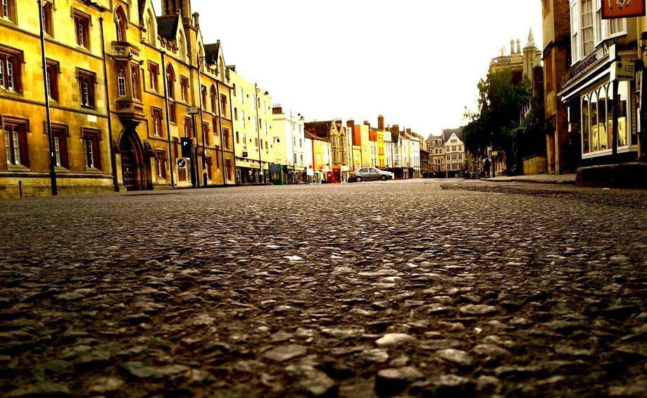 Picture 10 for Activity Oxford: Pre-Raphaelite Walking Tour with Exeter College