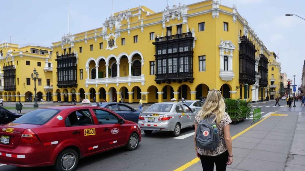 Picture 3 for Activity Lima: Classic City tour with Catacombs Museum