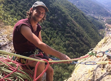Finale Ligure: escalada en roca con entrenamiento personalizado