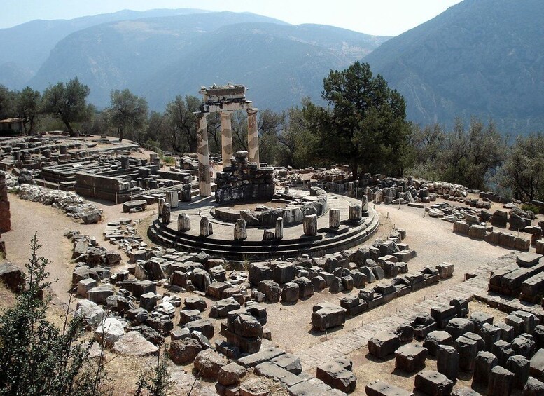 2 Day Private Tour Delphi & Meteora a Trip of a Lifetime