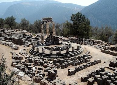 Tour privato di 2 giorni Delfi e Meteora: un viaggio unico nel suo genere
