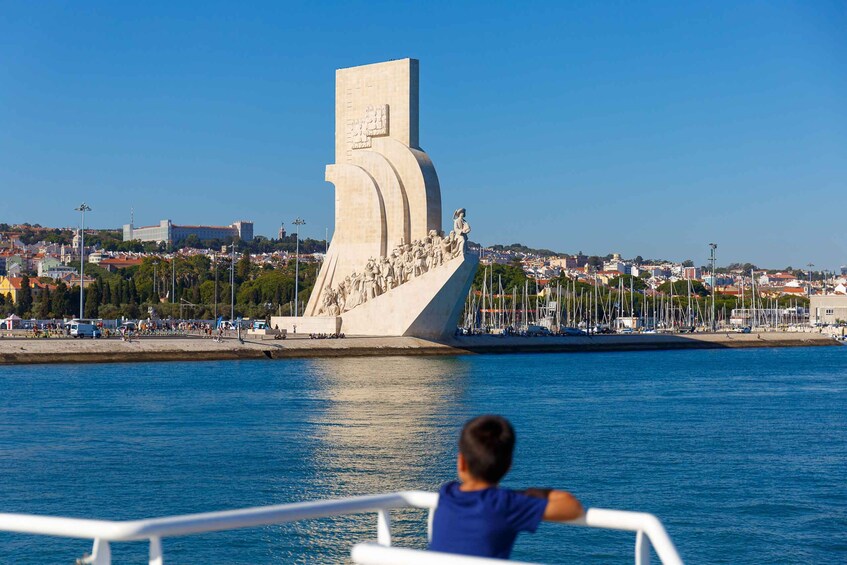 Picture 10 for Activity Lisbon: Tagus River Boat Tour with One Drink Included