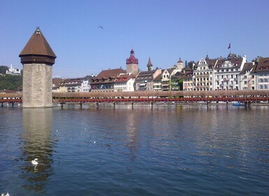 Visite de la ville de Lucerne en petit groupe avec croisière sur le lac