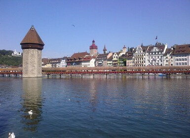 Kleine groepstour door Luzern incl. rondvaart over het meer