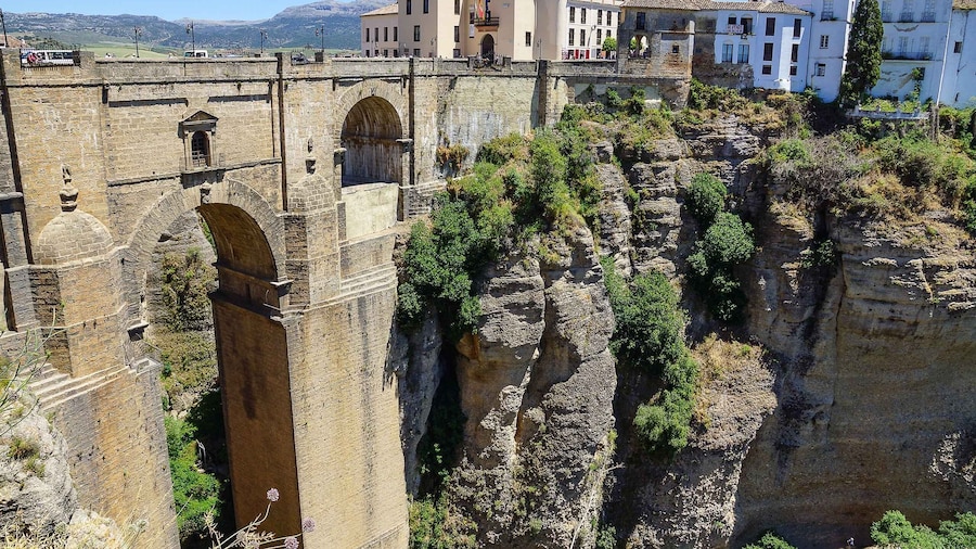 From Cordoba: Private Tour of Ronda with Stop in Setenil