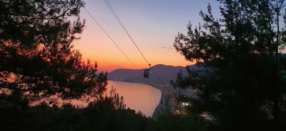 Picture 11 for Activity Alanya City in 4 Hours: Castle, Cave, Panorama and Sunset