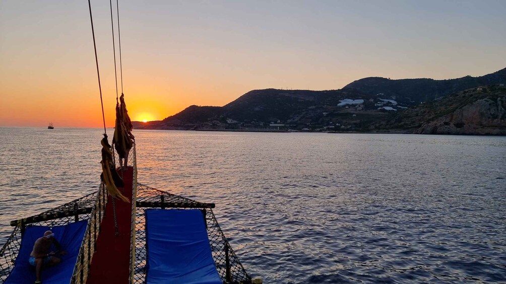 Picture 12 for Activity Alanya: Sunset Cruise with Dinner