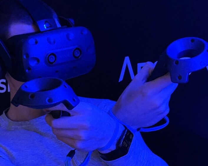 Picture 3 for Activity Melbourne: Virtual Reality Escape Room Experience