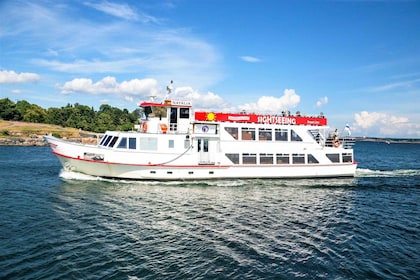 Helsinki: recorrido en autobús con paradas libres y barco turístico