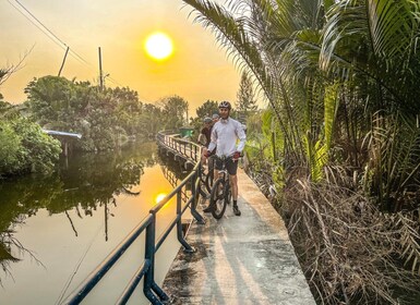 曼谷天堂自行车和船游