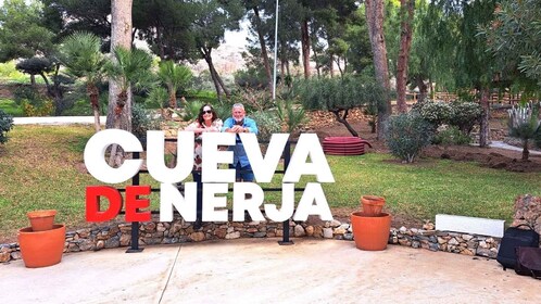 Depuis Malaga ou Marbella : Excursion d'une journée à Nerja et Frigiliana