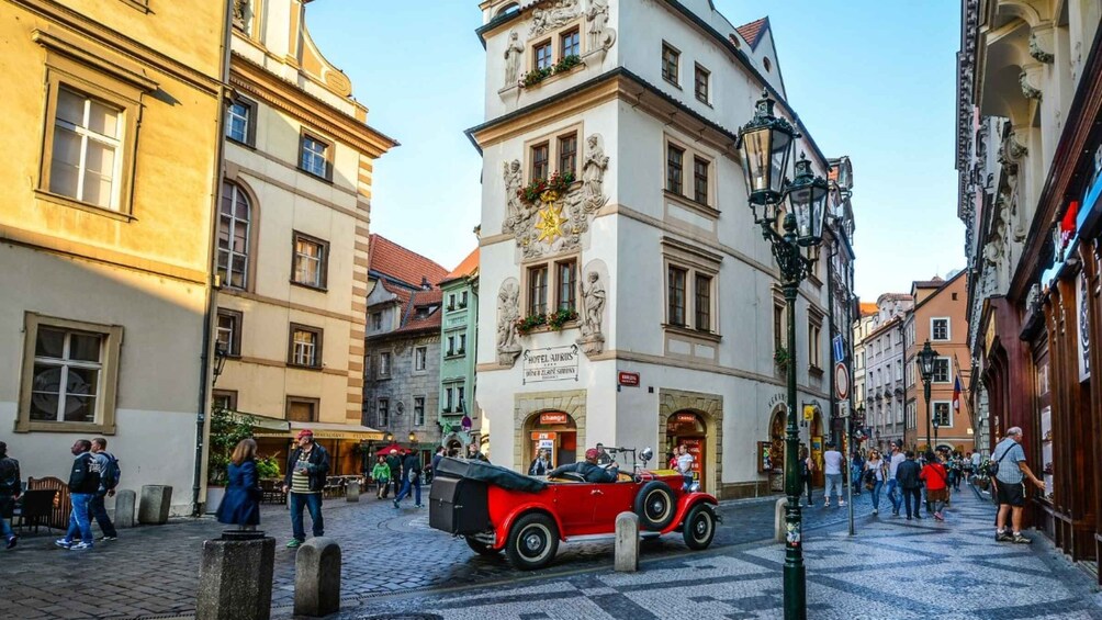 Prague's Art District: Multicultural Story Self-Guided Tour