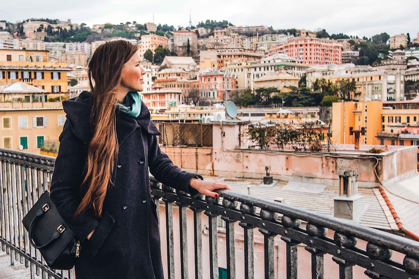 Picture 2 for Activity Genoa: Guided Panoramic City Tour with Funicular & Snack