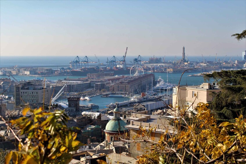 Picture 3 for Activity Genoa: Guided Panoramic City Tour with Funicular & Snack