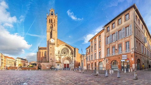 Toulouse: Highlights Self-Guided Scavenger Hunt & Tour