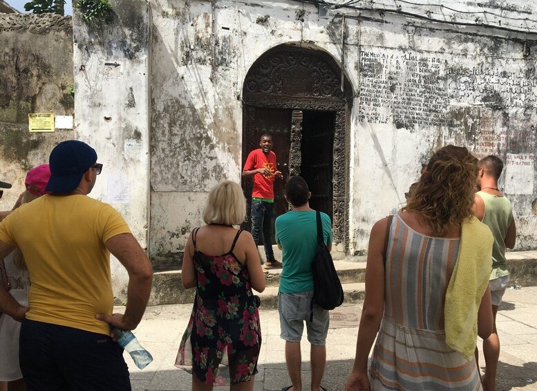 Zanzibar City: Prison Island and Stone Town Walking Tour