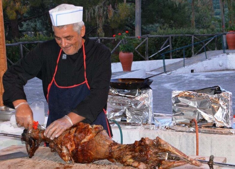 Picture 21 for Activity Heraklion: Cretan Folklore Night with Buffet at Karouzanos