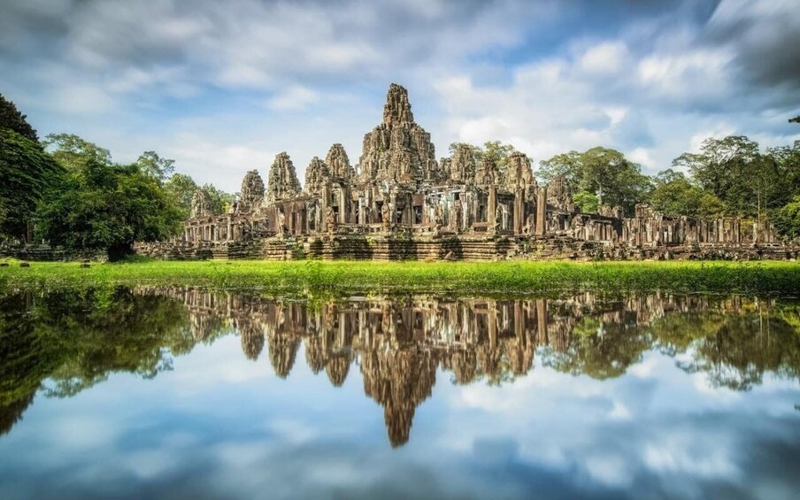 Picture 6 for Activity Siem Reap: Angkor Wat Small-Group Historical Day Tour