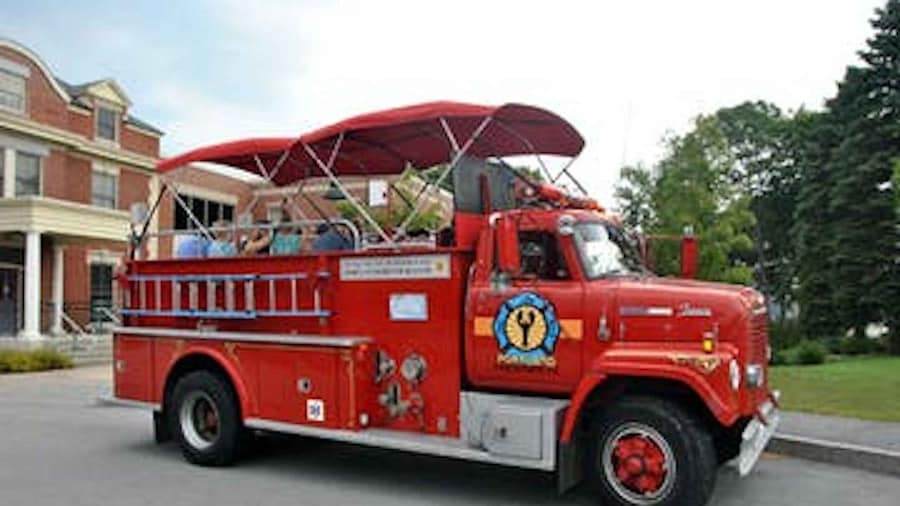 Portland, Maine: Tour in Vintage Fire Engine