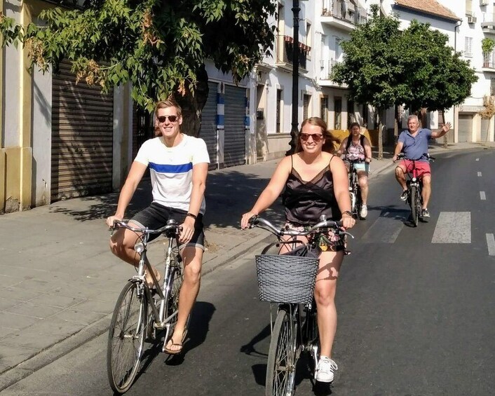 Picture 2 for Activity Córdoba: Private Bike Highlights Tour with Personal Guide