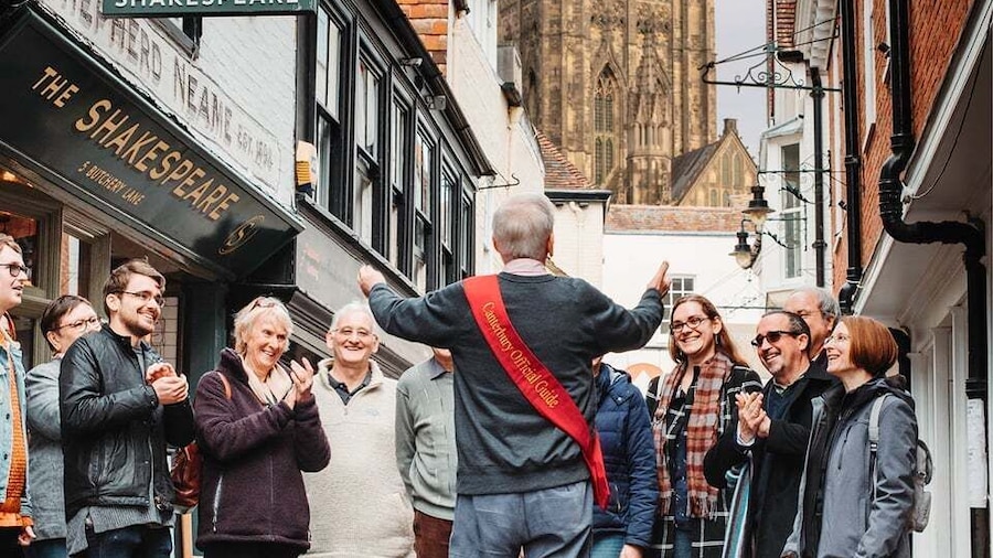 Canterbury: Walking Tour with Green Badge Guide