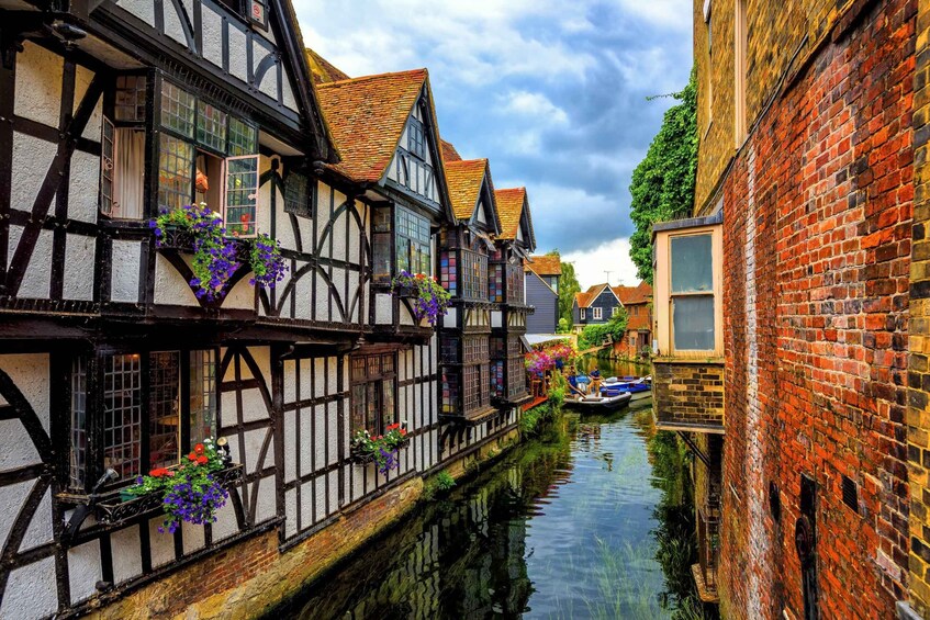 Picture 3 for Activity Canterbury: Walking Tour with Green Badge Guide