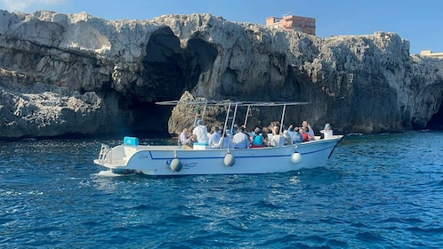 Siracusa: Ortigia båttur med marin grotta