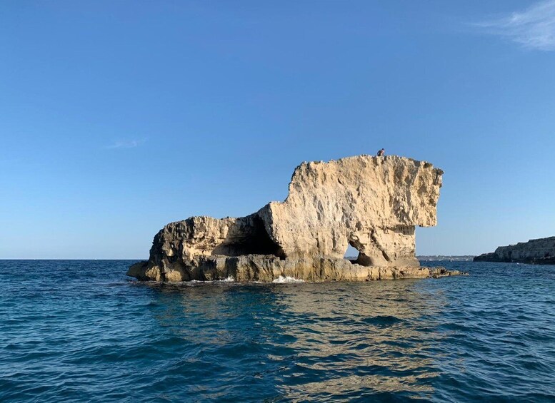 Picture 1 for Activity Siracusa: Ortigia Boat Tour with Marine Grotto