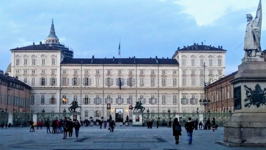 Turin: Royal Palace & City Tour Guided Experience