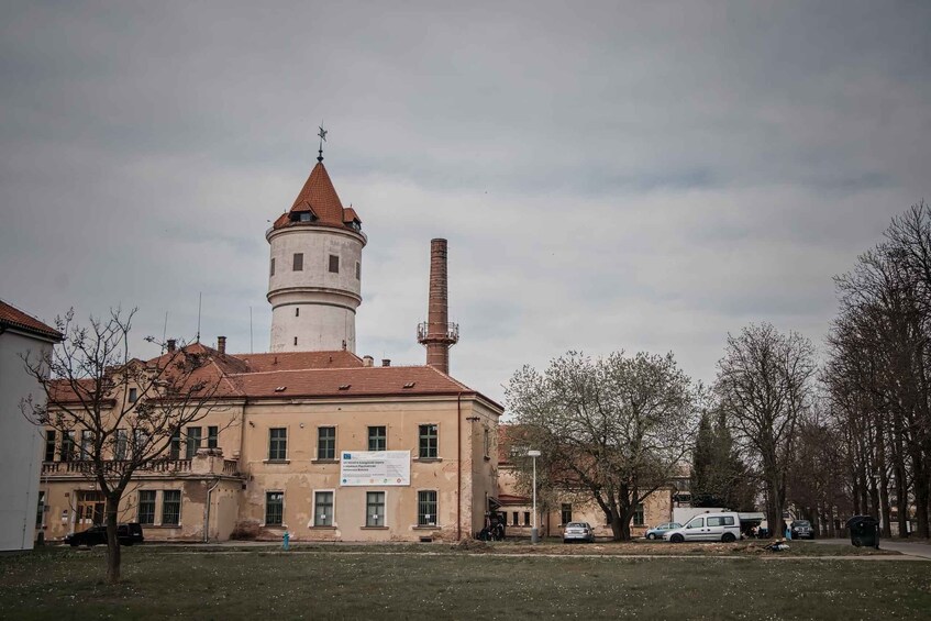 Picture 11 for Activity Prague: Psychiatric Hospital and Abandoned Cemetery Tour