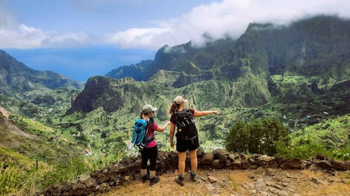 Santo Antão: Wandeling van vulkaankrater Cova naar Ribeira Paúl