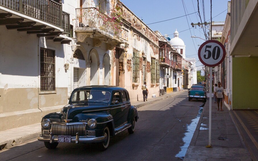 Picture 1 for Activity Old Town and Quinta Pedro Alejandrino Santa Marta City Tour