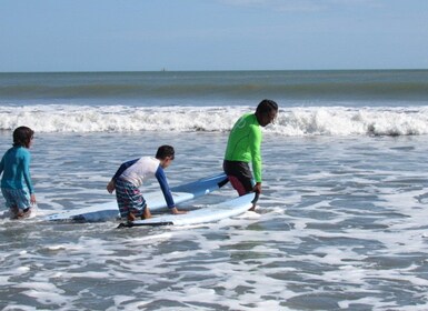 Panama City: Surf Lesson and Beach Day in Playa Caracol