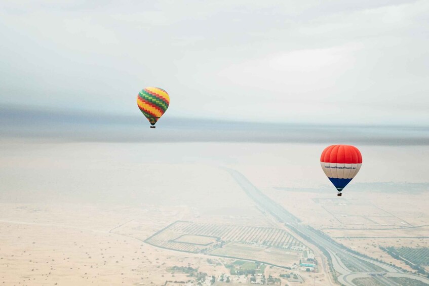 Picture 7 for Activity Dubai: Sunrise Hot Air Balloon Tour Over the Desert