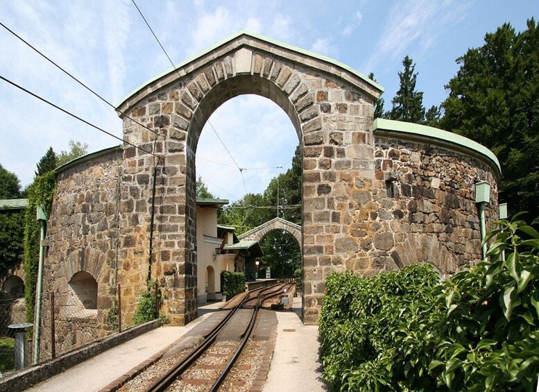 Picture 5 for Activity Linz: Pöstlingberg and Old Town Private Tour