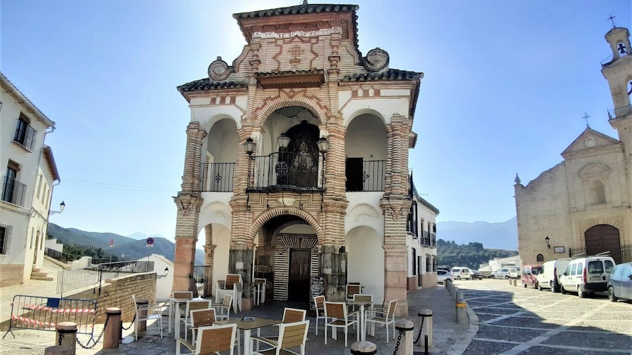 Málaga: Antequera Guided Walking Tour